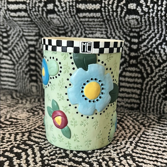 Mary Engelbreit Other - Mary Engelbreit Desk Collection Pen/Pencil Cup 2001.